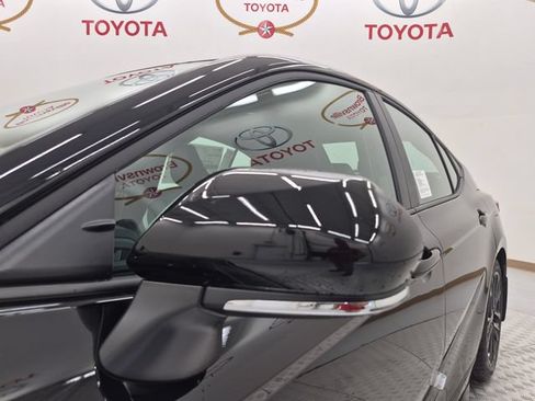 New 2026 Toyota Camry SE FWD image 17