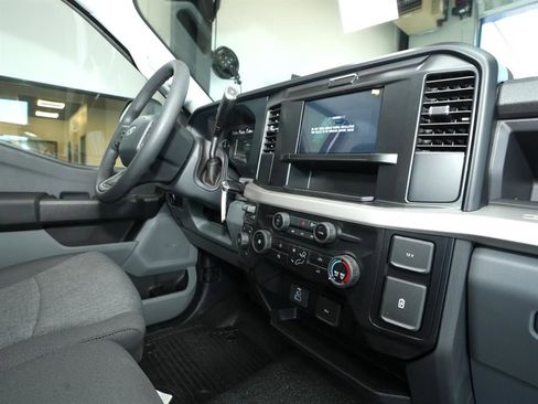 New 2025 Ford F350 XL w/ XL Chrome Package image 18