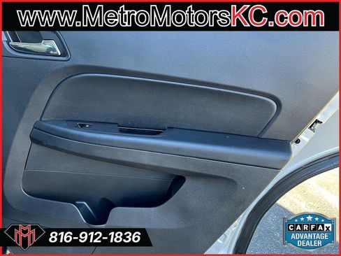 Used 2017 Chevrolet Equinox LT w/ Convenience Package image 30