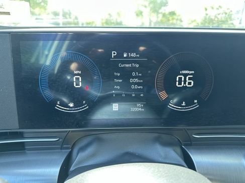 Used 2025 Hyundai Kona SEL FWD image 26