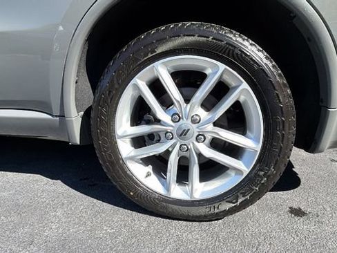 Used 2024 Dodge Durango GT AWD/4WD image 11