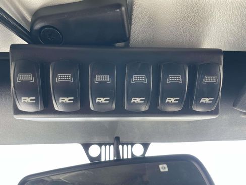 Used 2016 Jeep Wrangler Unlimited Rubicon AWD/4WD image 28