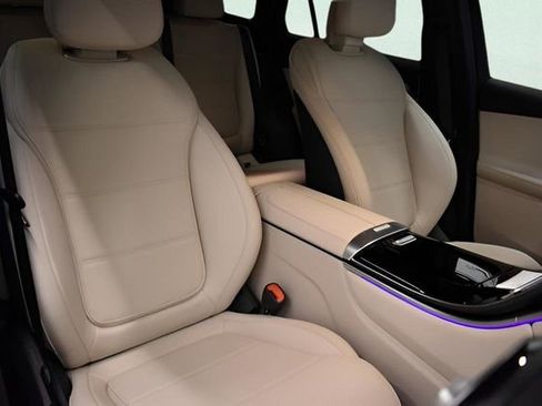 New 2026 Mercedes-Benz GLC 300 4MATIC image 6