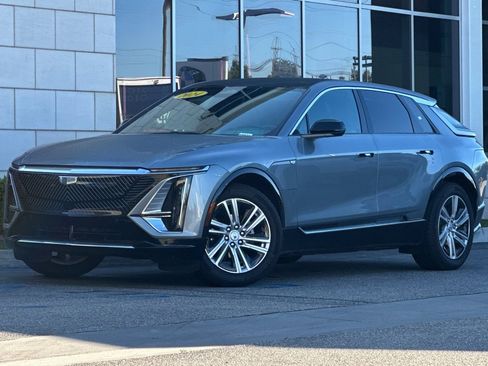 Used 2024 Cadillac Lyriq Tech image 8