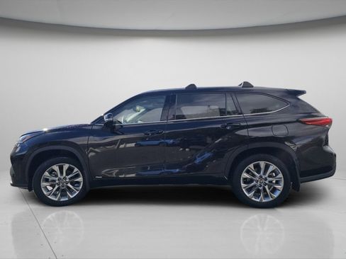 Used 2022 Toyota Highlander Limited image 22