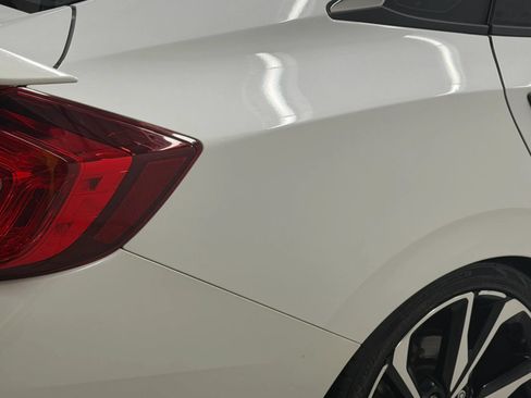 Used 2018 Honda Civic Si image 10