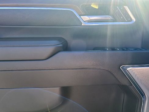 Used 2024 Chevrolet Silverado 2500 High Country w/ High Country Premium Package image 16