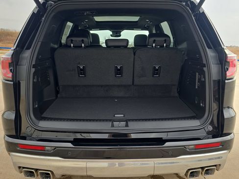 New 2026 GMC Acadia Denali w/ Super Cruise Package FWD image 13