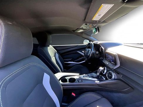 Used 2021 Chevrolet Camaro LT w/ RS Package image 26