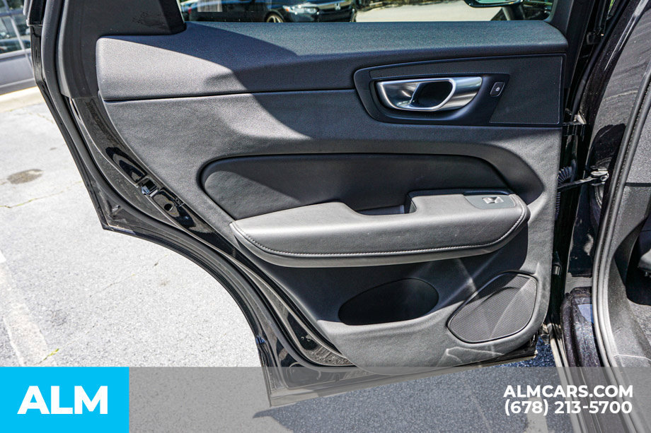 Used 2024 Volvo XC60 B5 Plus AWD/4WD image 52