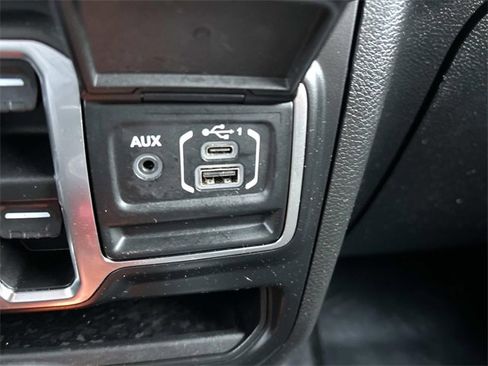 Used 2021 Jeep Wrangler Unlimited Sport image 32