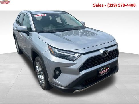 Used 2023 Toyota RAV4 XLE Premium AWD/4WD image 9