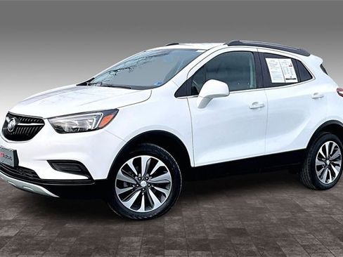 Used 2022 Buick Encore Preferred w/ Safety Package image 3