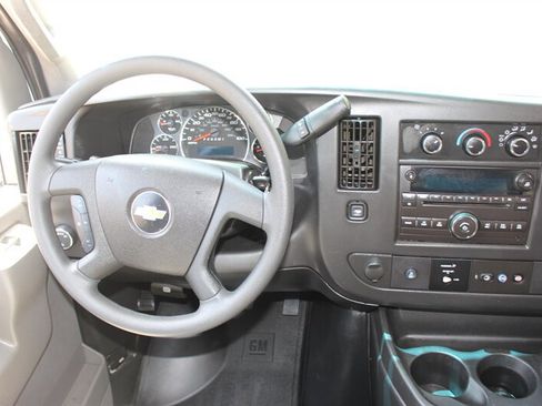 Used 2016 Chevrolet Express 3500 LT w/ LT Preferred Equipment Group RWD image 18