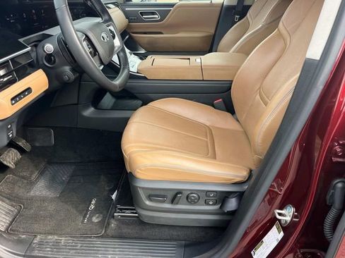 Used 2025 INFINITI QX80 Sensory image 31