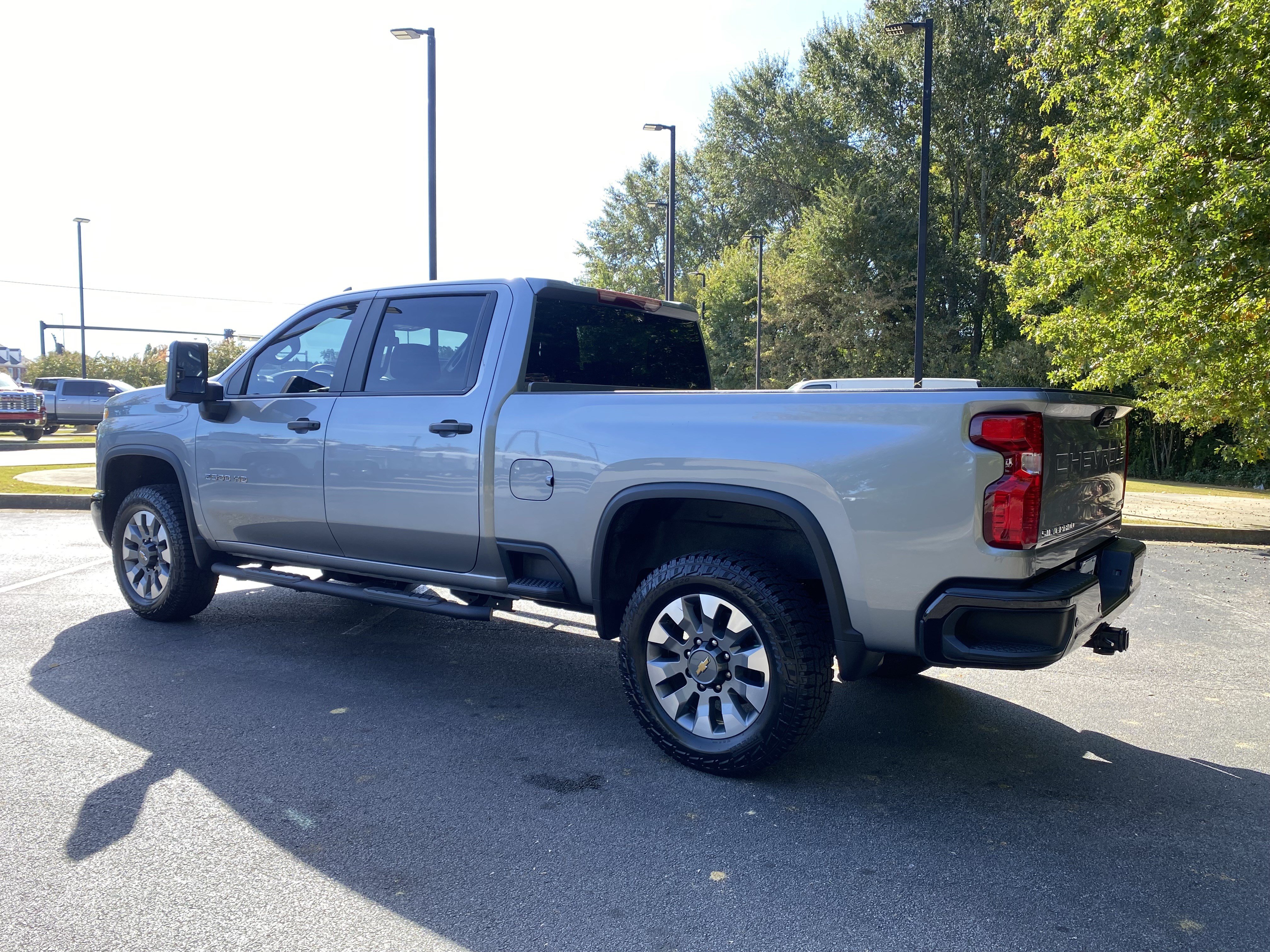 Used 2025 Chevrolet Silverado 2500 Custom w/ Custom Value Package AWD/4WD image 7