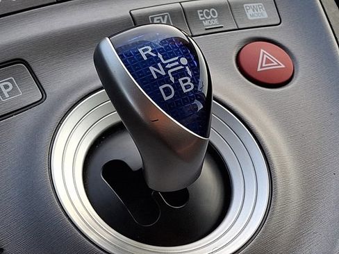 Used 2014 Toyota Prius Three image 14