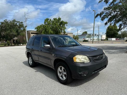 Used 2005 MAZDA Tribute s w/ Package 3 image 3