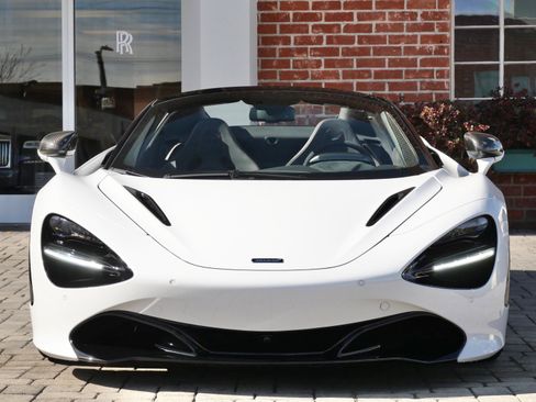 Used 2023 McLaren 720S Performance image 2