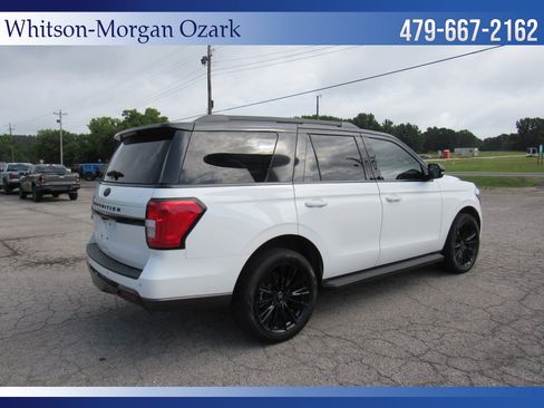 Used 2022 Ford Expedition XLT RWD image 16