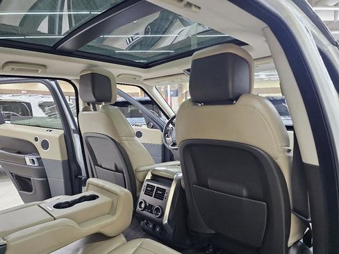 Used 2019 Land Rover Range Rover Sport HSE image 24