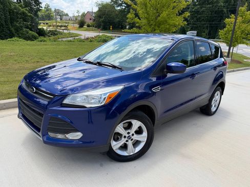 Used 2016 Ford Escape SE AWD/4WD image 2