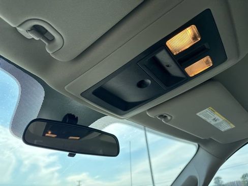 Used 2019 RAM 1500 Classic SLT image 32