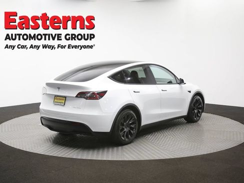 Used 2022 Tesla Model Y Long Range AWD/4WD image 34