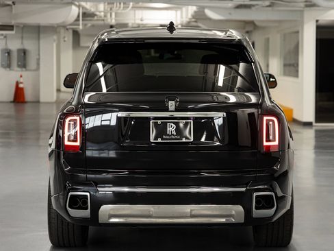 New 2026 Rolls-Royce Cullinan AWD/4WD image 4