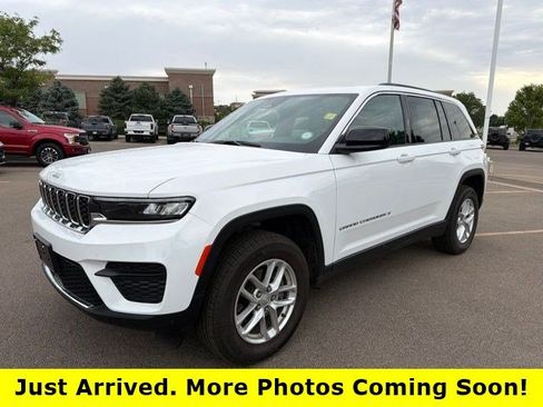 Used 2025 Jeep Grand Cherokee Laredo X w/ Luxury Tech Group I AWD/4WD image 1