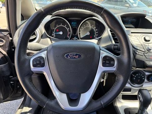 Used 2015 Ford Fiesta SE FWD image 11