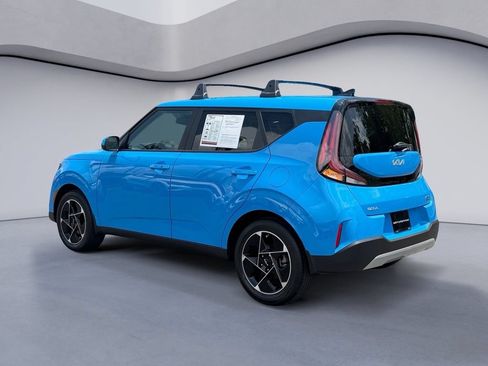 Used 2025 Kia Soul EX FWD image 3