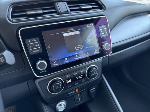 Certified 2025 Nissan Leaf S FWD image 16