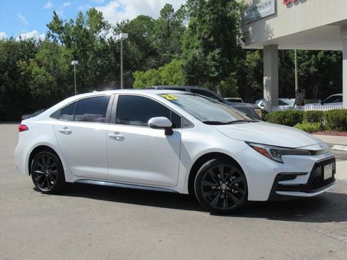 Used 2023 Toyota Corolla XSE image 2