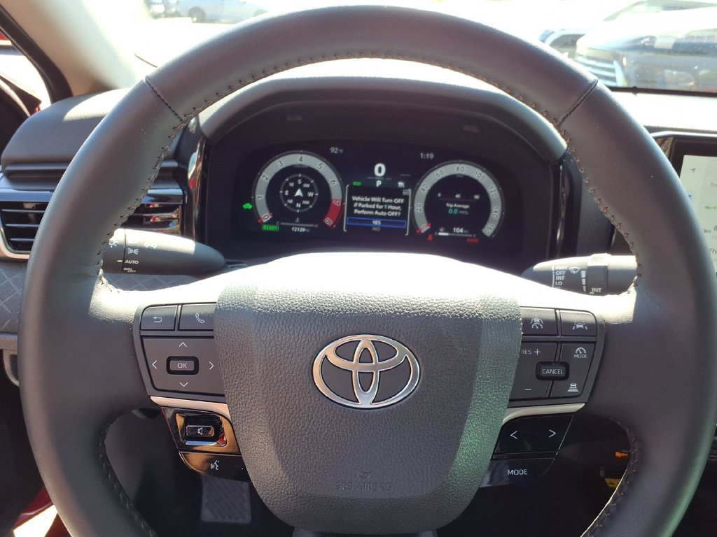 Used 2026 Toyota Camry XLE FWD image 17