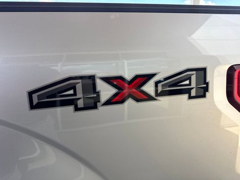 Used 2019 Ford F150 Lariat AWD/4WD image 14