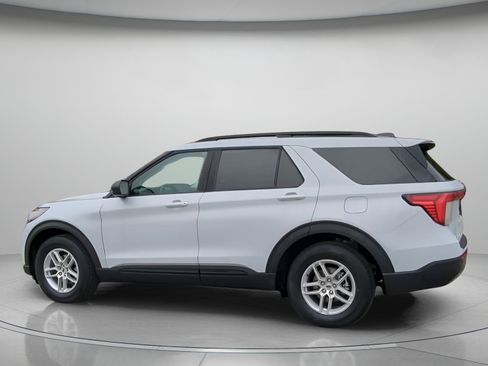 New 2026 Ford Explorer Active image 17