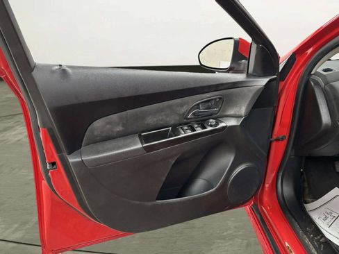 Used 2012 Chevrolet Cruze LT w/ RS Package image 10