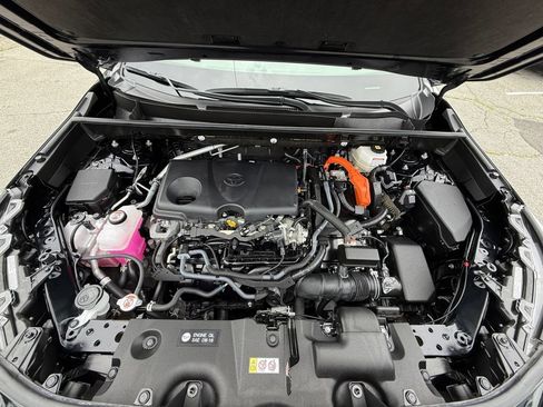 Used 2025 Toyota RAV4 XLE w/ Convenience Package AWD/4WD image 26
