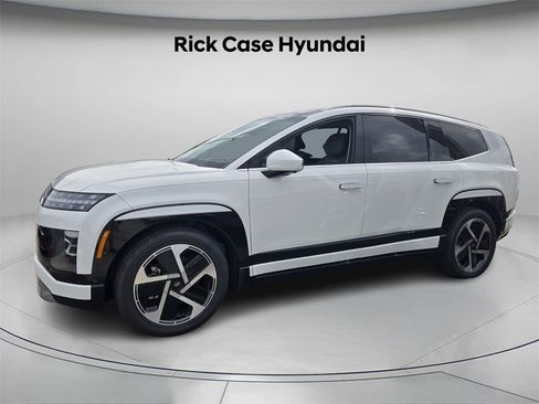 New 2026 Hyundai Ioniq 9 Limited image 2