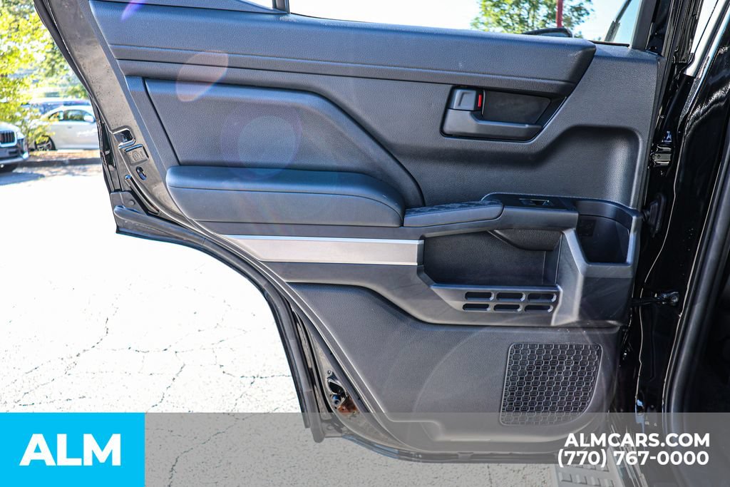 Used 2025 Toyota 4Runner SR5 AWD/4WD image 48