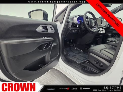 Certified 2024 Chrysler Pacifica Select image 21