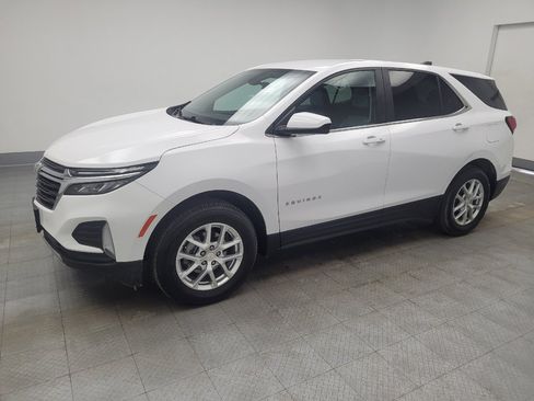 Used 2023 Chevrolet Equinox LT w/ Driver Convenience Package image 2