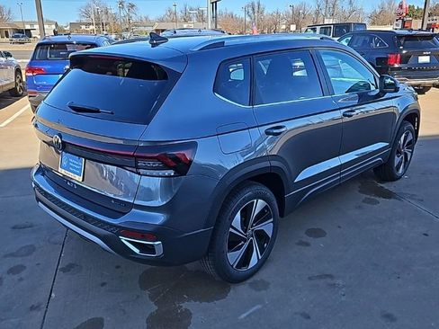 New 2026 Volkswagen Taos SE AWD/4WD image 5