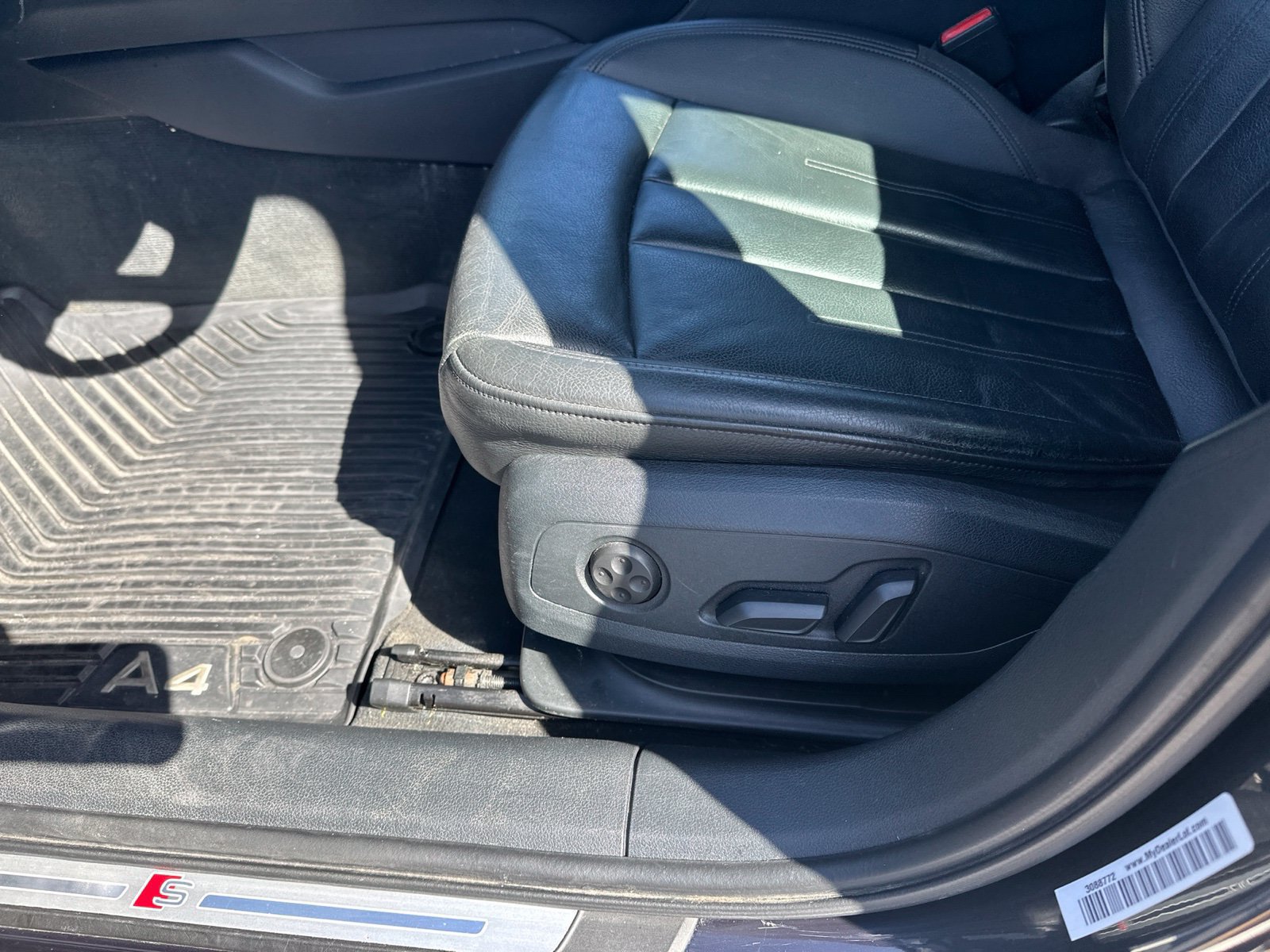Used 2018 Audi A4 2.0T Premium AWD/4WD image 7