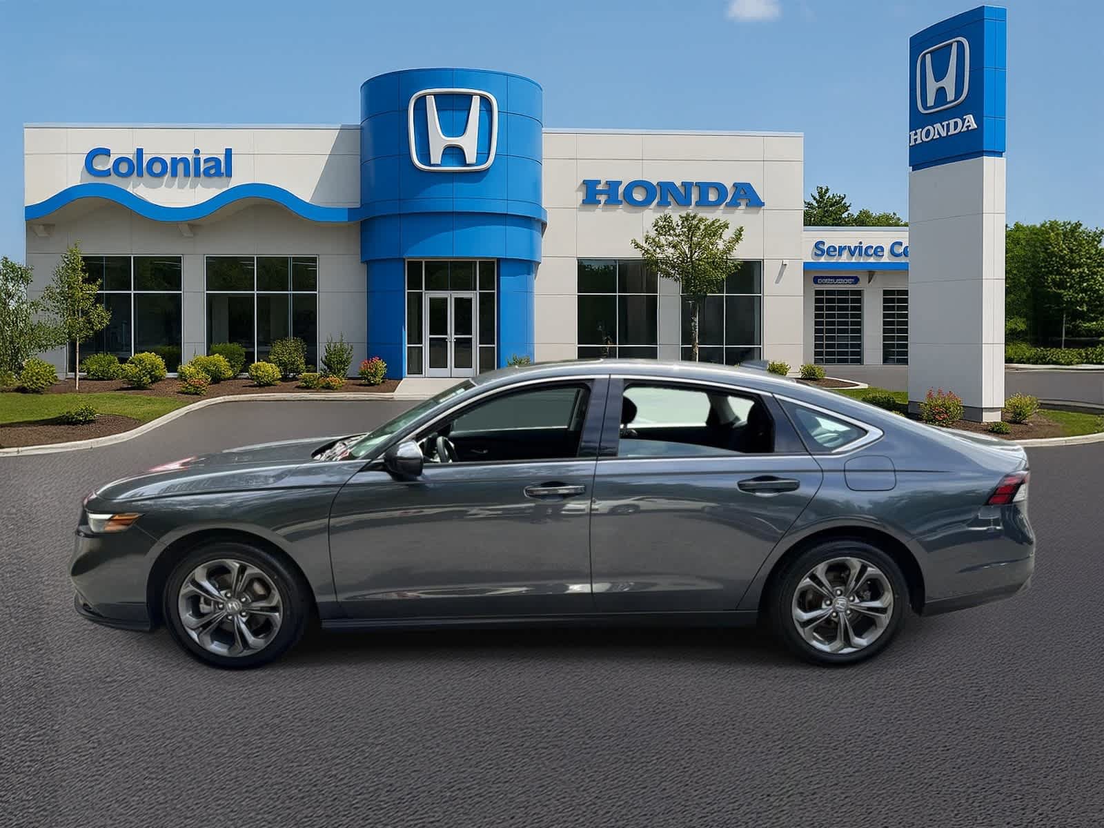 Used 2024 Honda Accord EX image 3