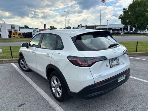 Used 2023 Honda HR-V LX image 8