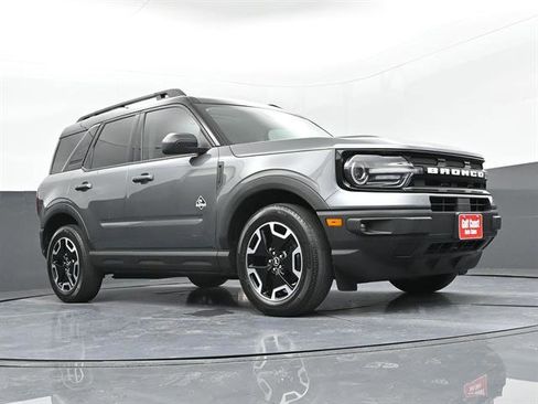 Used 2022 Ford Bronco Sport Outer Banks w/ Tech Package AWD/4WD image 29