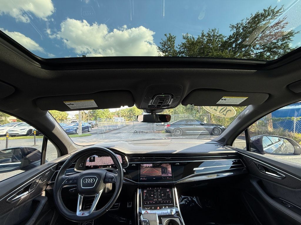Used 2023 Audi SQ7 Prestige AWD/4WD image 25