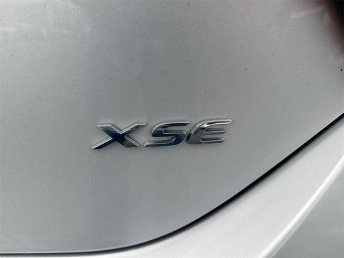 Used 2017 Toyota Corolla XSE image 27